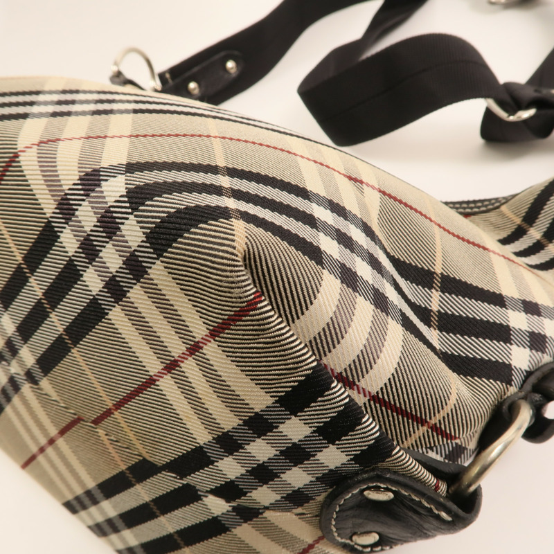 BURBERRY 尼龍Shoulder Bag銀扣肩背袋-9