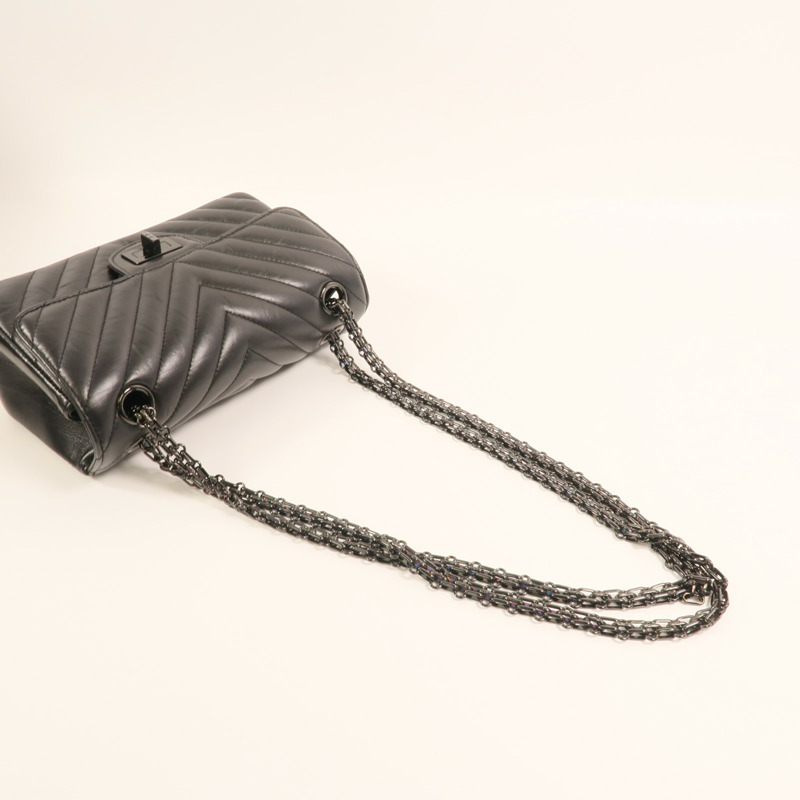 CHANEL 牛皮皮革Mini 2.55鏈帶肩背袋-7