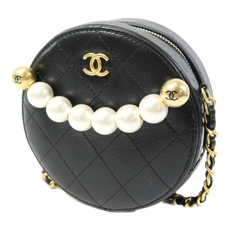 CHANEL 牛皮皮革Round Pear Bag金扣鏈帶肩背袋-1