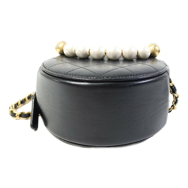 CHANEL 牛皮皮革Round Pear Bag金扣鏈帶肩背袋-3
