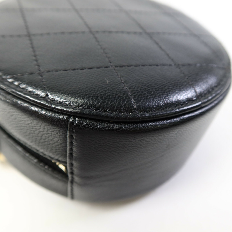 CHANEL 牛皮皮革Round Pear Bag金扣鏈帶肩背袋-14
