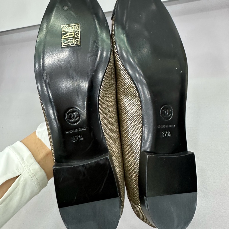 Chanel 香奈兒 金色 平底鞋 37.5碼 閒置-4