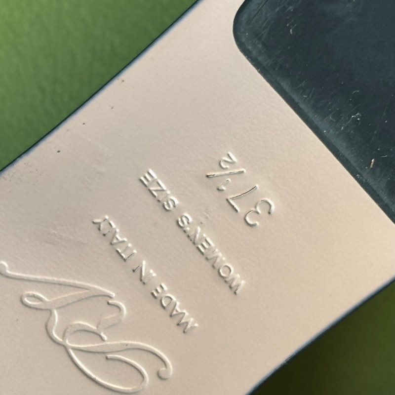 37.5號 ::ROGER VIVIER:: RV Bouquet 黑色緞面 經典方框鑽釦跟鞋 涼鞋 拖鞋-17