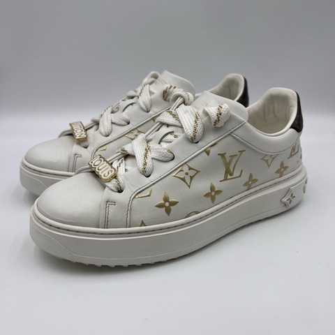 LV路易威登/白色浮雕滿印金標板鞋36.5碼