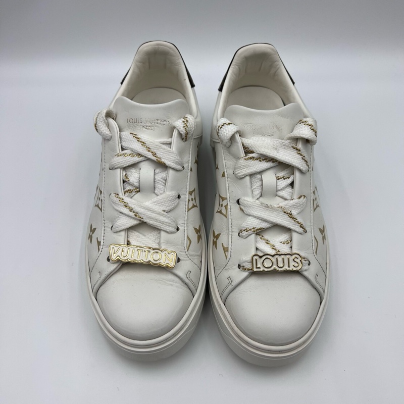 LV路易威登/白色浮雕滿印金標板鞋36.5碼-8