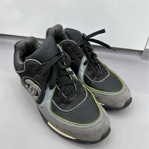 Chanel 香奈兒黑灰logo經典雙C運動鞋 39.5