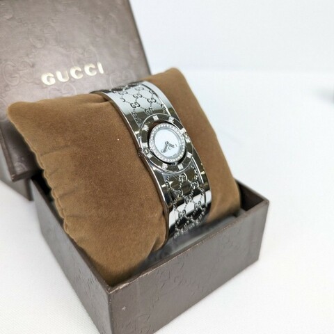 莉亞精品♡GUCCI 翻轉錶盤圓鑽錶 二手美品