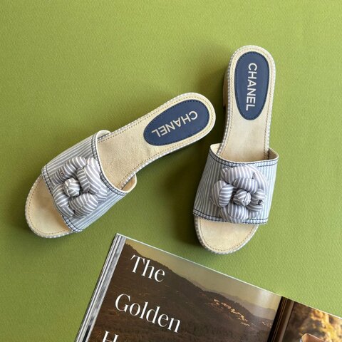 38號 ::CHANEL:: Cloth Mules & Clogs 香奈兒 春夏藍白線條 山茶花穆木屐拖鞋