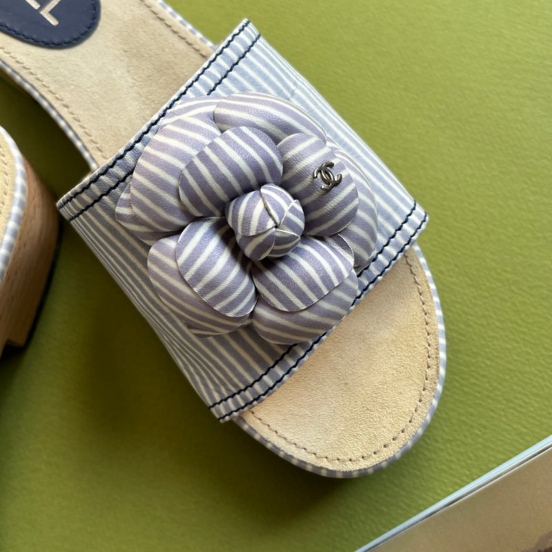 38號 ::CHANEL:: Cloth Mules & Clogs 香奈兒 春夏藍白線條 山茶花穆木屐拖鞋-2