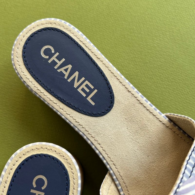 38號 ::CHANEL:: Cloth Mules & Clogs 香奈兒 春夏藍白線條 山茶花穆木屐拖鞋-4