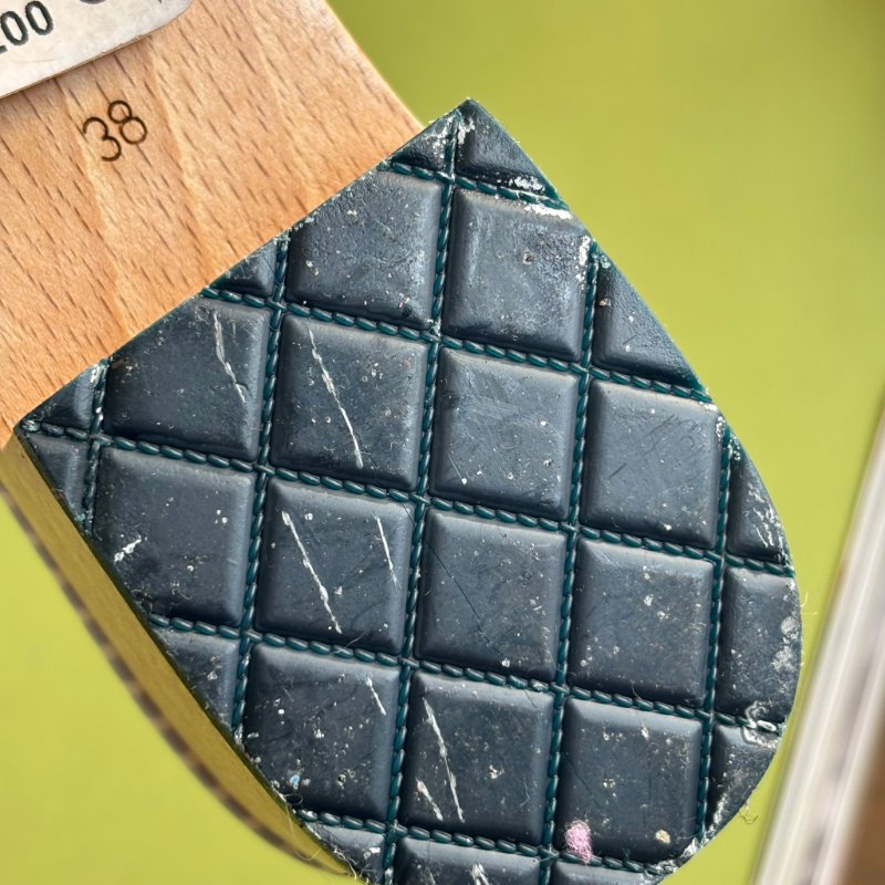 38號 ::CHANEL:: Cloth Mules & Clogs 香奈兒 春夏藍白線條 山茶花穆木屐拖鞋-23