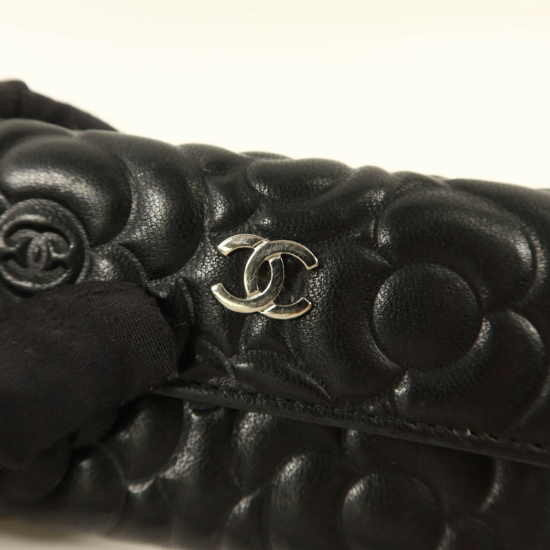 CHANEL 牛皮皮革Camellia Embossed Key Pouch鎖匙包-8