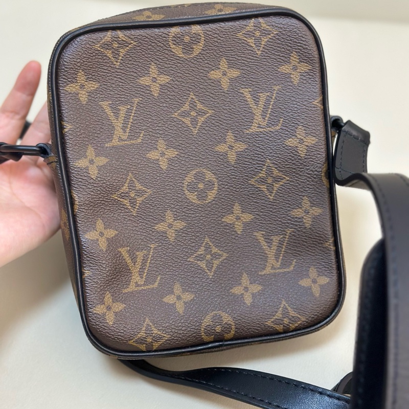 99新 LV路易威登 CHRISTOPHER迷你相機包芯片款-5
