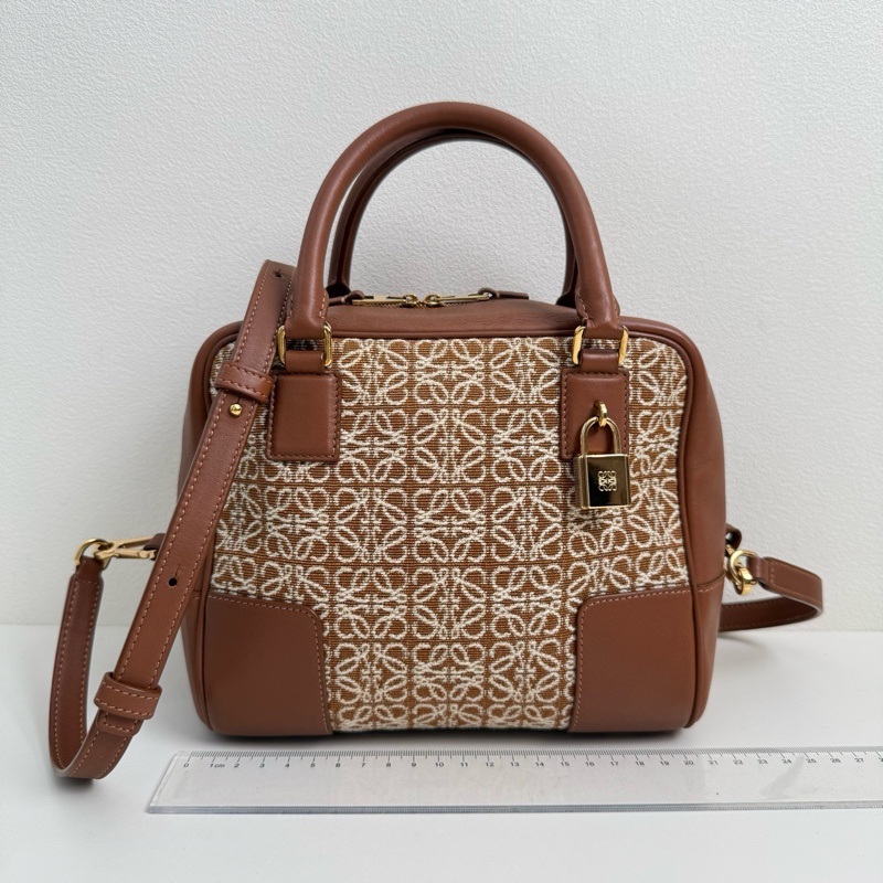 羅意威/Loewe 棕色提花斜挎包 金扣-1