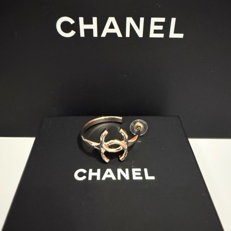 chanel單邊大圓耳環-5