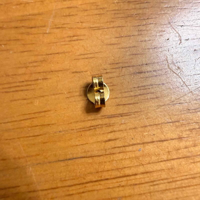 【Celine】絕版字母黃銅耳釘（單支）-30