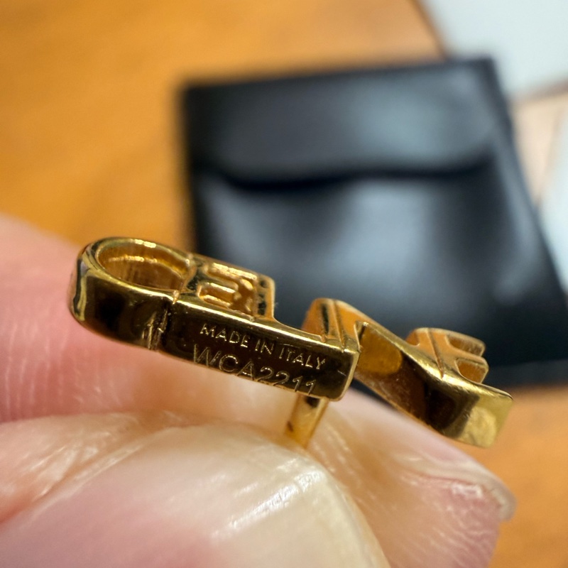 【Celine】絕版字母黃銅耳釘（單支）-32