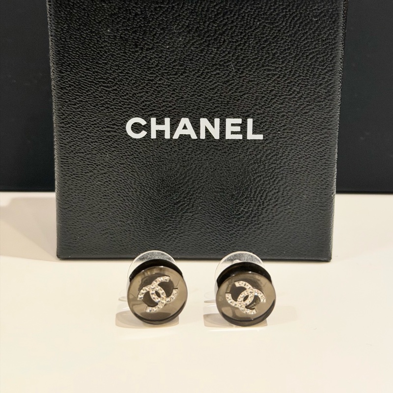 chanel壓克力鑽耳環-0