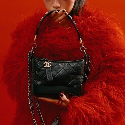 CHANEL香奈兒黑金小號流浪包單肩斜🌹低價出售