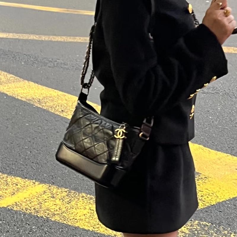 CHANEL香奈兒黑金小號流浪包單肩斜🌹低價出售-3