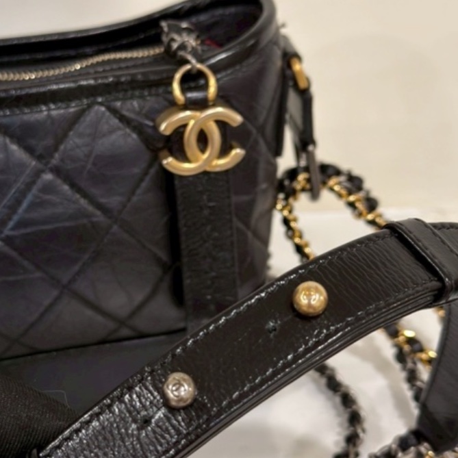 CHANEL香奈兒黑金小號流浪包單肩斜🌹低價出售-21