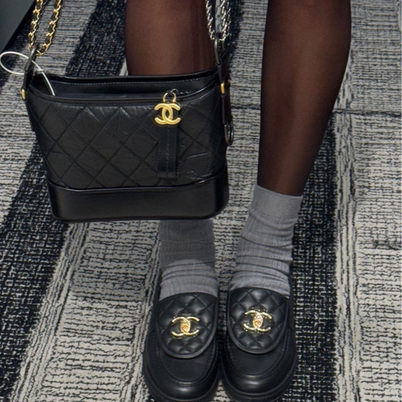 CHANEL香奈兒黑金小號流浪包單肩斜🌹低價出售-39