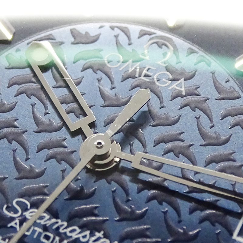 歐米茄海馬系列120 Jacques Mayol 2506.80 男士腕錶，品牌名稱，限量發行3000枚，日期顯示，自動上鍊機芯，不銹鋼材質，銀色和藍色錶盤。-15