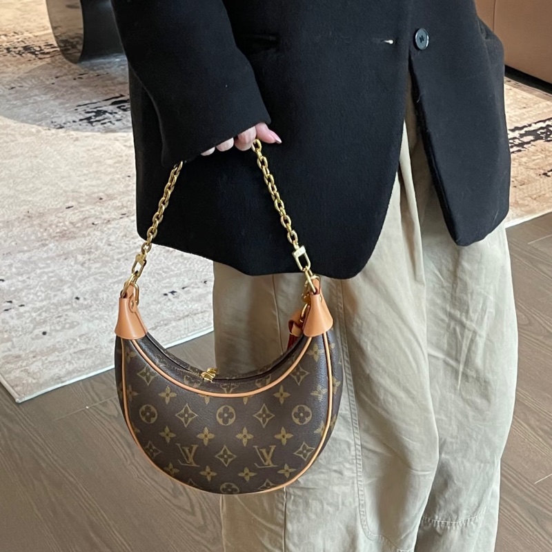 #LOUIS VUITTON路易威登老花LOOP芯片款月亮包🐞附肩帶-23