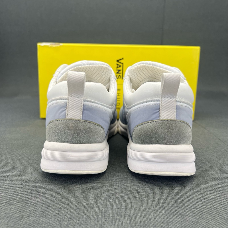 Chanel香奈兒 雙C 白藍休閒鞋 36.5 碼-2