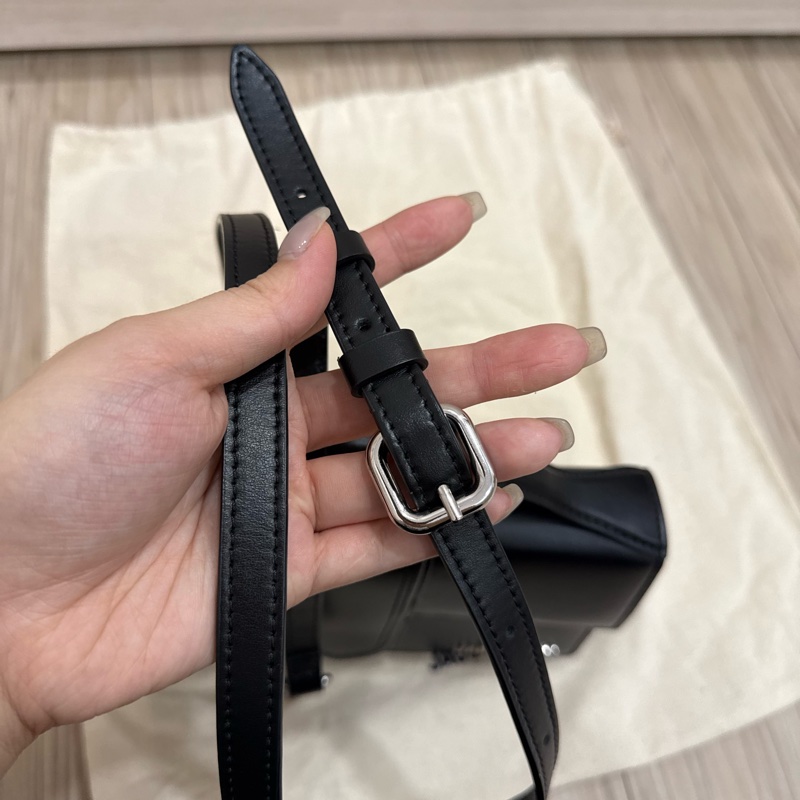 JACQUEMUS Crossbody flap bag-13