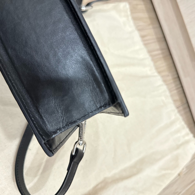JACQUEMUS Crossbody flap bag-18