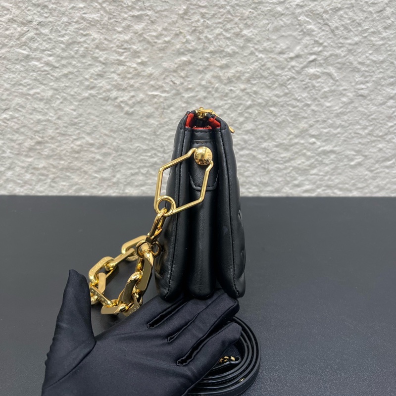 99新LV路易威登coussin bb泡芙包黑色羊皮老花壓紋包-2