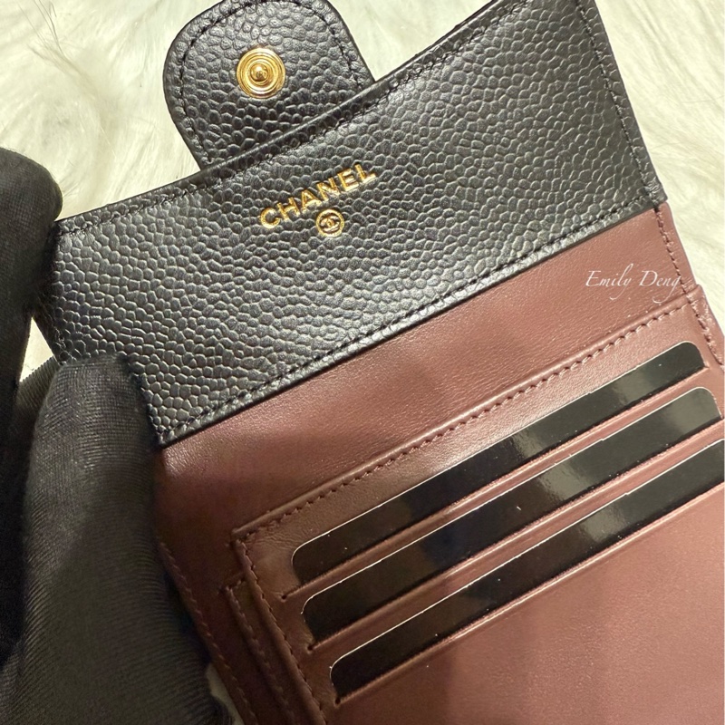 Chanel 黑色荔枝牛皮三折短夾-3