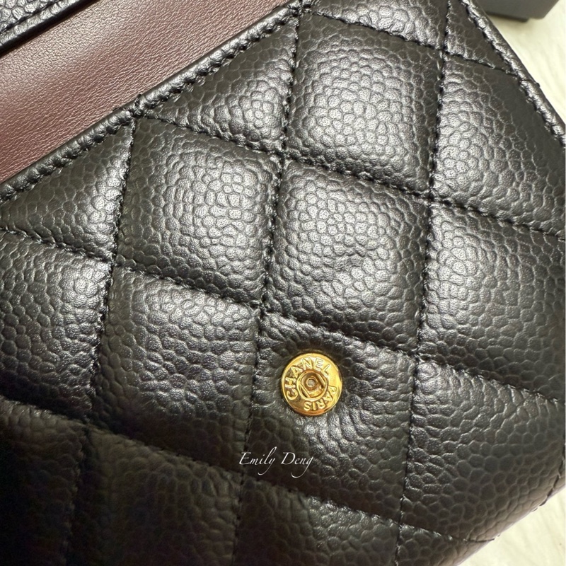 Chanel 黑色荔枝牛皮三折短夾-8