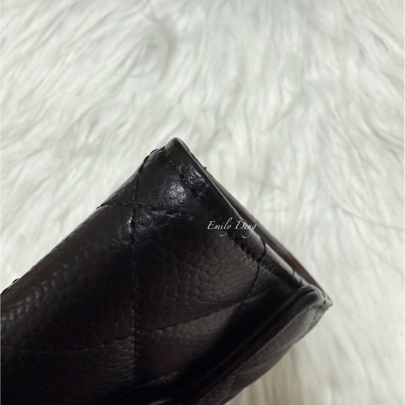 Chanel 黑色荔枝牛皮三折短夾-11