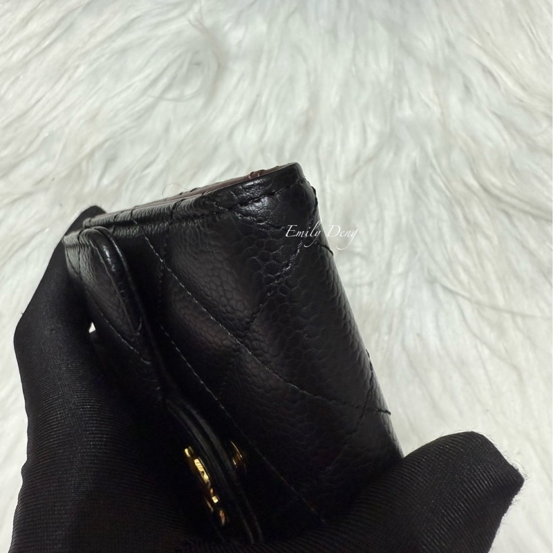 Chanel 黑色荔枝牛皮三折短夾-12