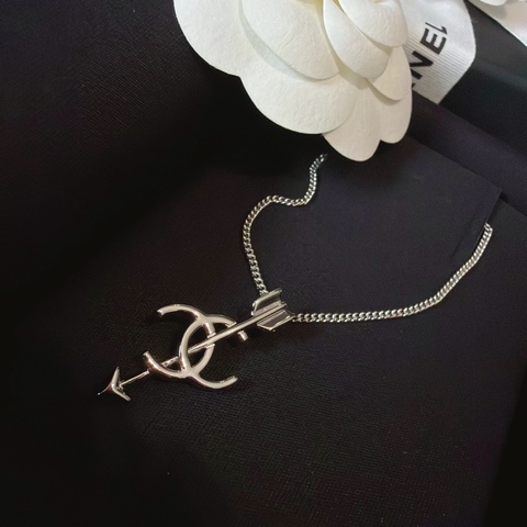 Chanel 26S銀色項鏈💘最新全新品愛神邱比特💘