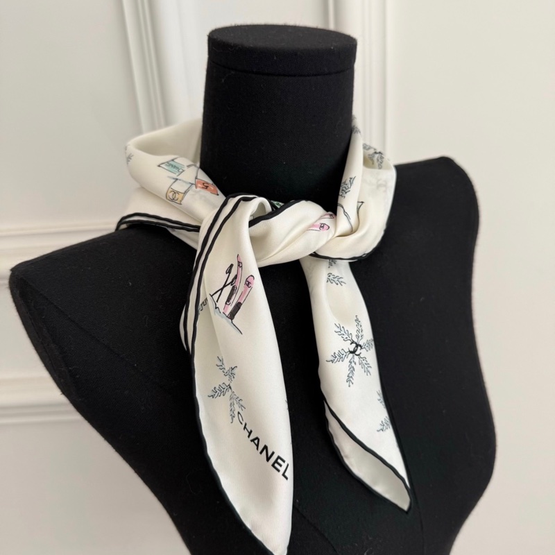 Chanel香奈兒25N coco滑雪系列限定絲巾-2