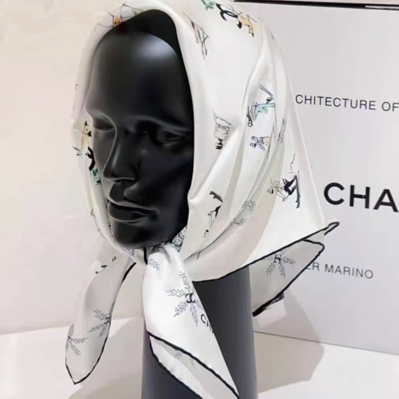 Chanel香奈兒25N coco滑雪系列限定絲巾-4