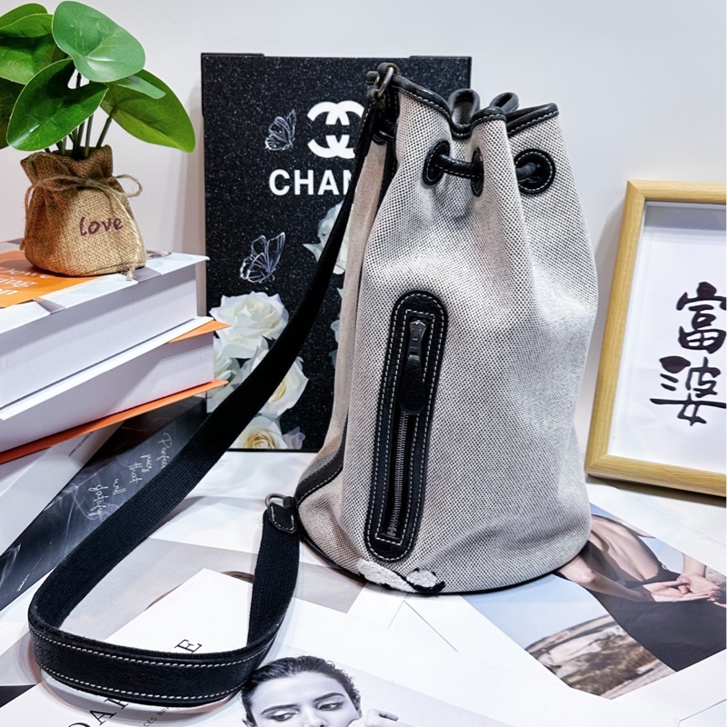 【95新 ✨ 全網最低價!】 愛馬仕 Hermes 刺繡熊貓斜挎包 水桶包(下單前先詢問庫存❗️❗️)-2