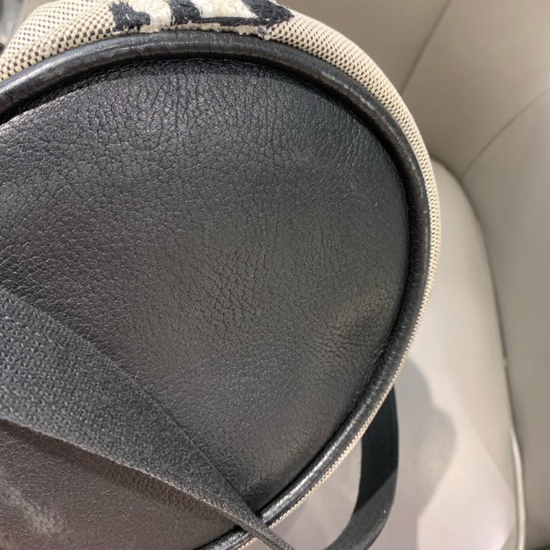 【95新 ✨ 全網最低價!】 愛馬仕 Hermes 刺繡熊貓斜挎包 水桶包(下單前先詢問庫存❗️❗️)-13