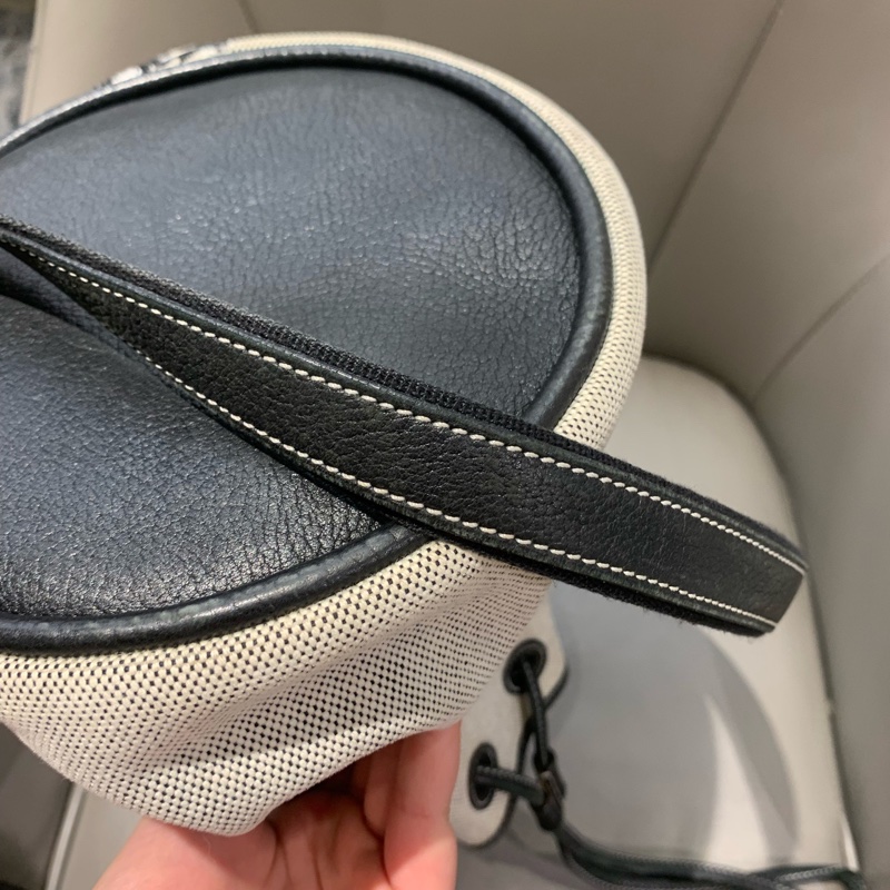 【95新 ✨ 全網最低價!】 愛馬仕 Hermes 刺繡熊貓斜挎包 水桶包(下單前先詢問庫存❗️❗️)-14