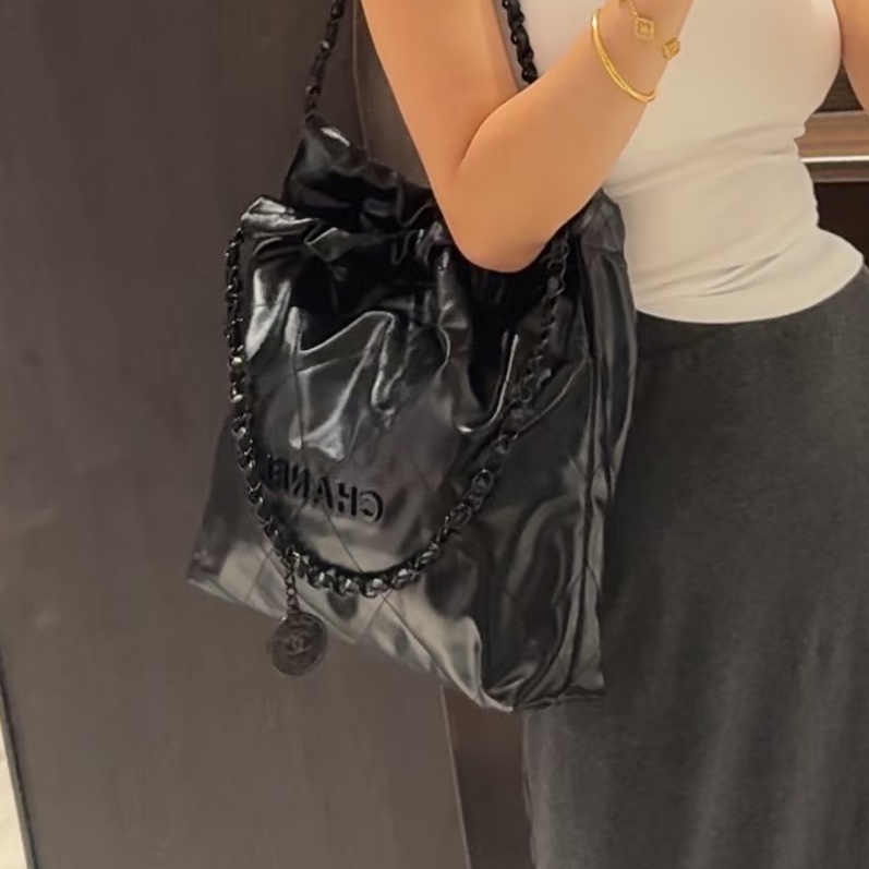 熱門稀有款😍Chanel香奈兒soblack全黑小號22bag垃圾袋單肩手提包-3