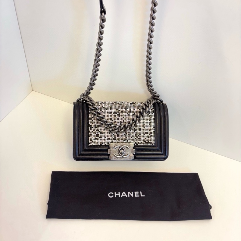 ✨Chanel Leboy限量滿鑽銀扣 小號💎-9