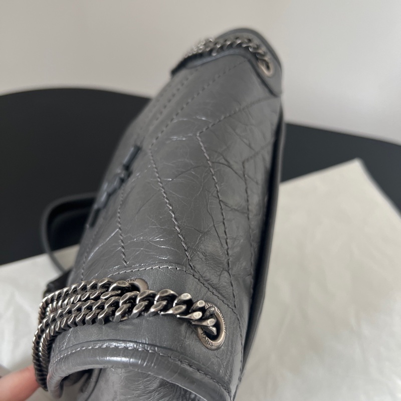 ✨Saint Laurent Niki 灰色小號 99新🩶-5
