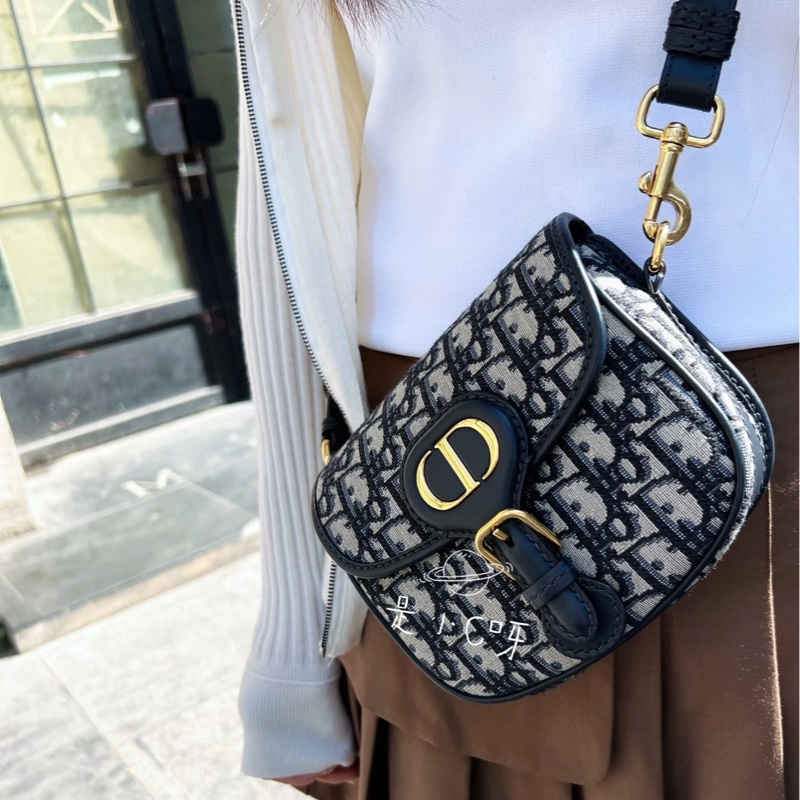 🌷DIOR迪奧經典老花帆布刺繡bobby 波比小號馬鞍包單肩斜挎包-0