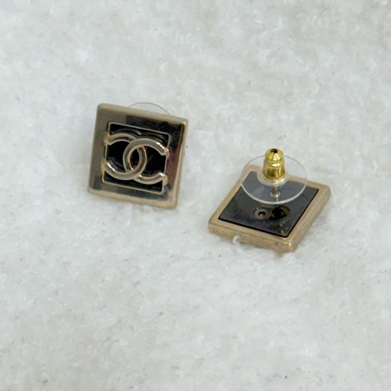 Chanel 23A 雙C方塊耳環-2
