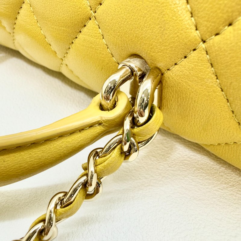 CHANEL - 芥末黃羊皮淡金釦手提把- Coco 20 cm-16