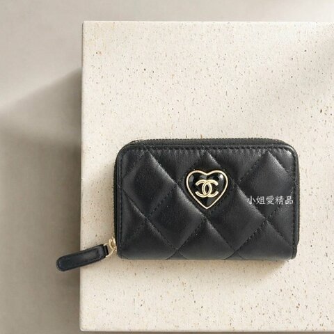 CHANEL - 黑色菱格羊皮愛心雙C法郎拉鍊卡包