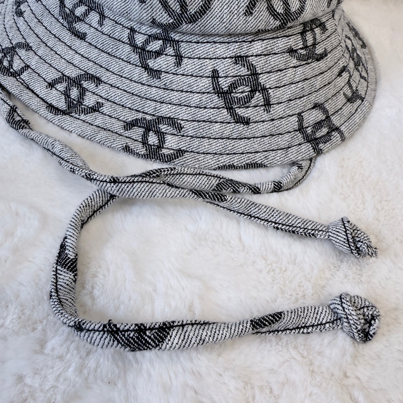 Chanel✨ 灰色雙C牛仔漁夫帽 #M-2